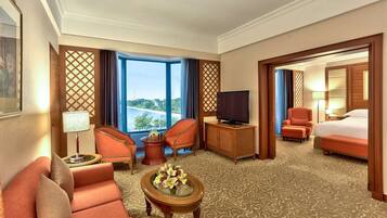Executive Suite, 1 Bedroom, Hill View | In-room safe, iron/ironing board, free cots/infant beds, rollaway beds