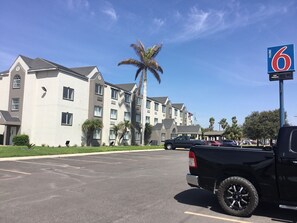 Front of property - Motel 6 McAllen, TX - East (McAllen)