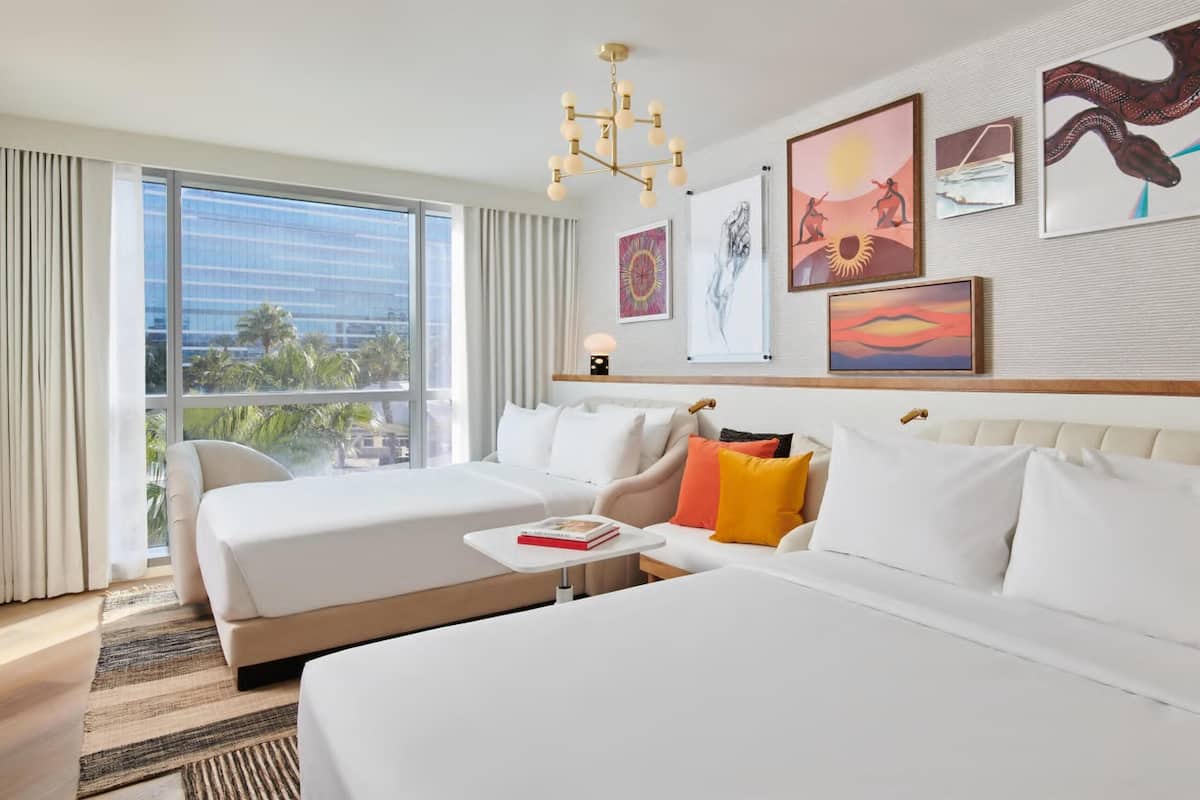 1 bedroom, hypo-allergenic bedding, minibar, in-room safe