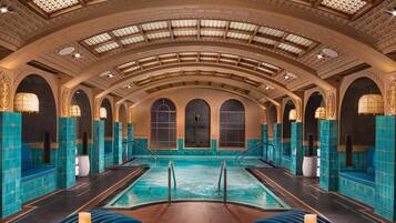 Seasonal outdoor pool, open 9:00 AM to 6:00 PM, pool cabanas (surcharge)