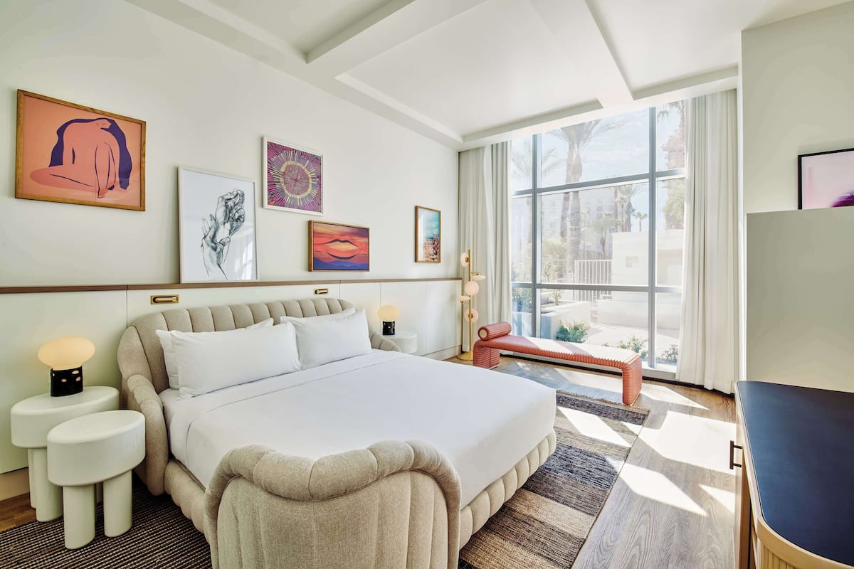 1 habitación, minibar, caja de seguridad en la habitación y escritorio