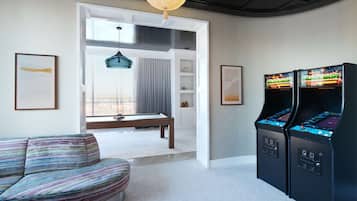 1 Schlafzimmer, Minibar, Zimmersafe, laptopgeeigneter Arbeitsplatz