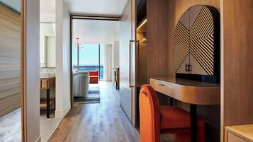 1 soverom, allergitestet sengetøy, minibar og safe på rommet