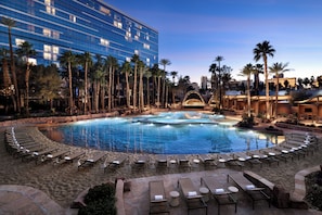 Seasonal outdoor pool, open 9:00 AM to 6:00 PM, cabanas (surcharge)