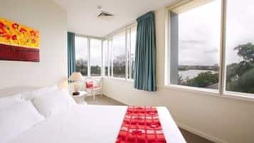 2 Bedroom Apartment | 1 bedroom, soundproofing, iron/ironing board, free WiFi