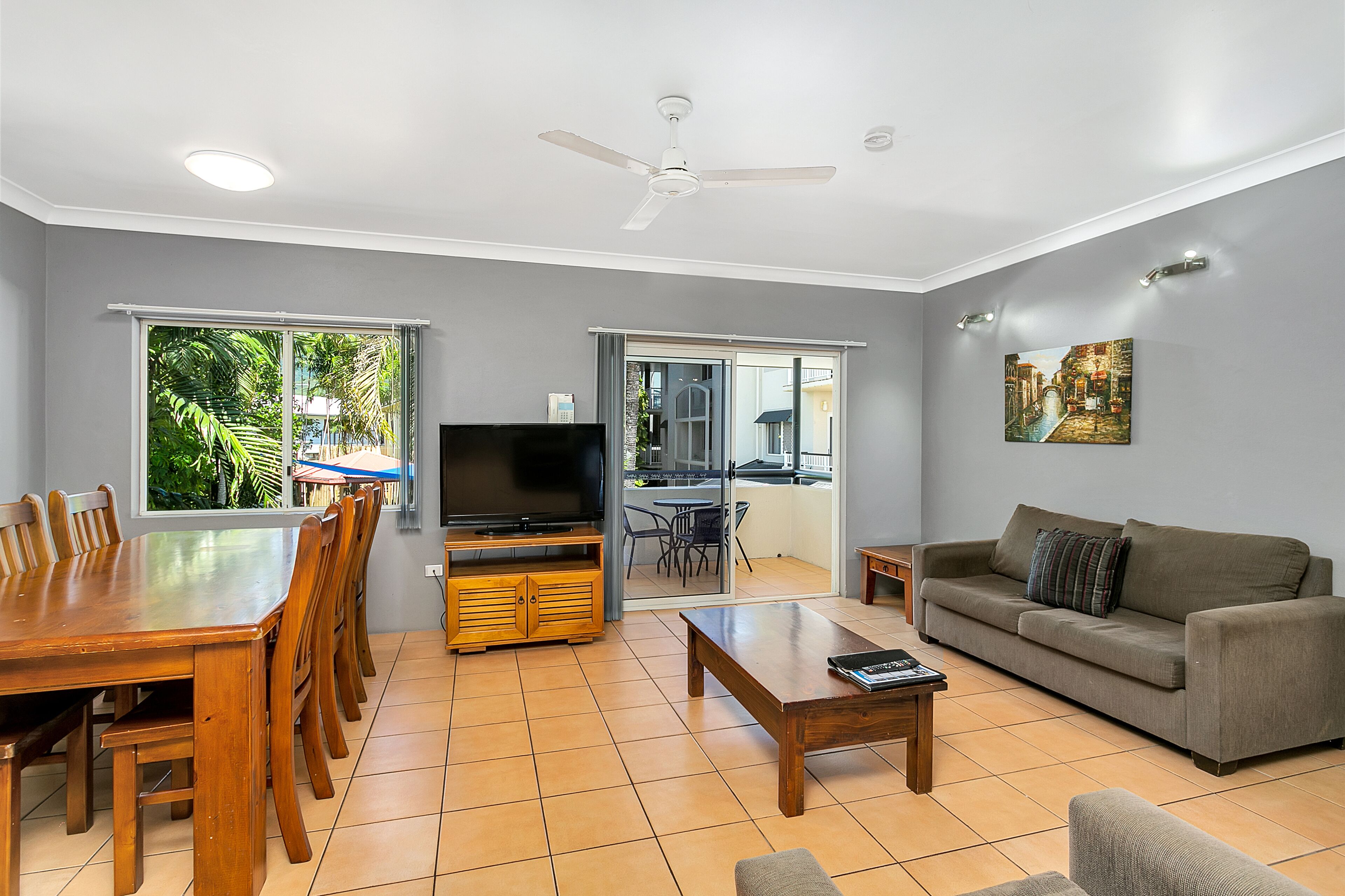 Cairns Reef Apartments & Motel — image 10