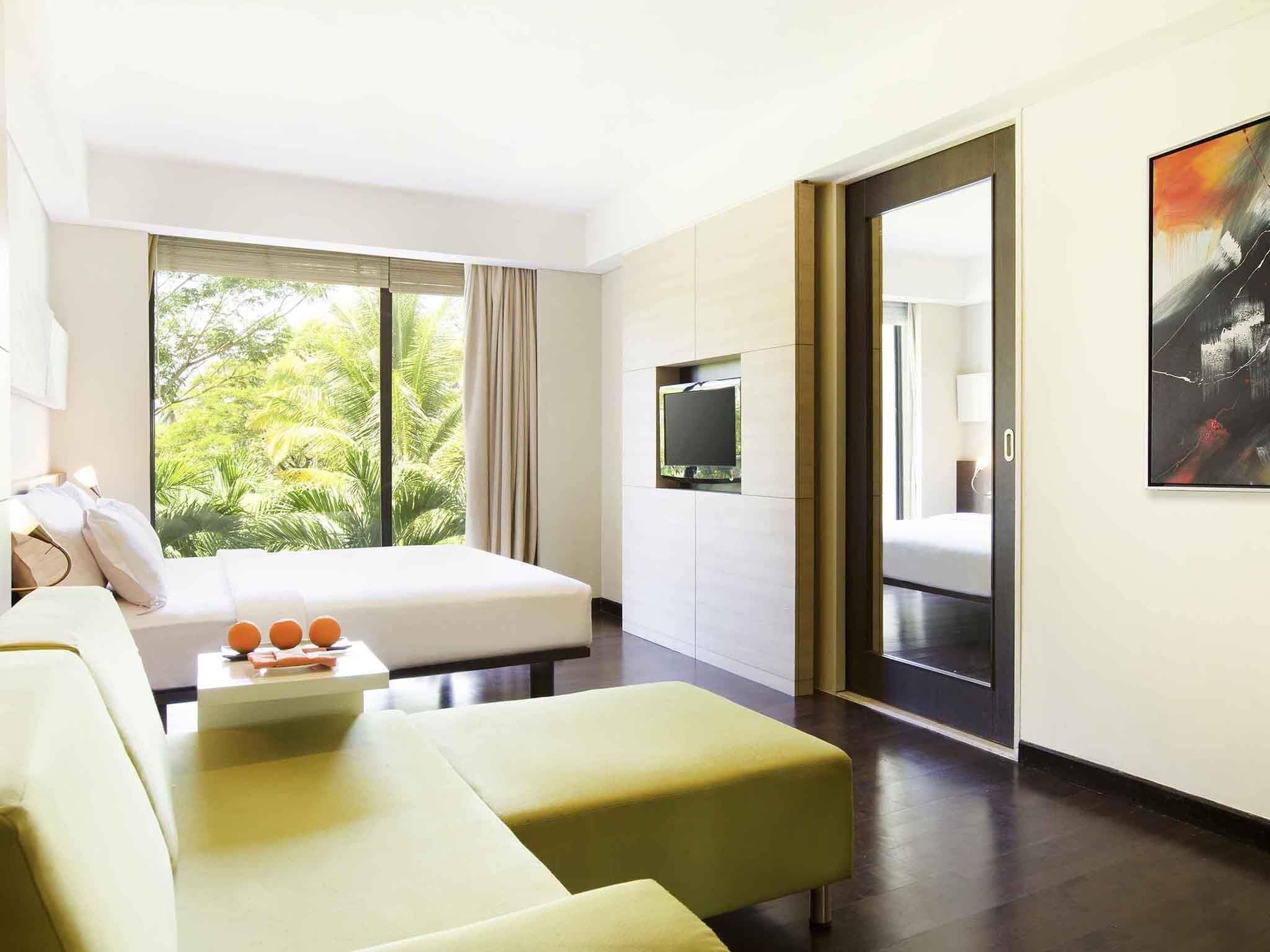 Suite ejecutiva, 1 cama matrimonial | 1 habitación, minibar, caja de seguridad en la habitación y escritorio 