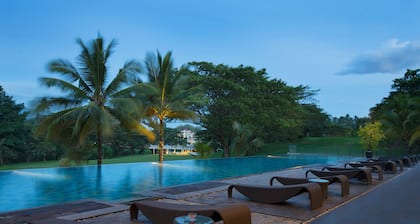 Novotel Manado Golf Resort & Convention Center
