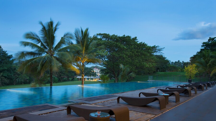 Novotel Manado Golf Resort & Convention Center