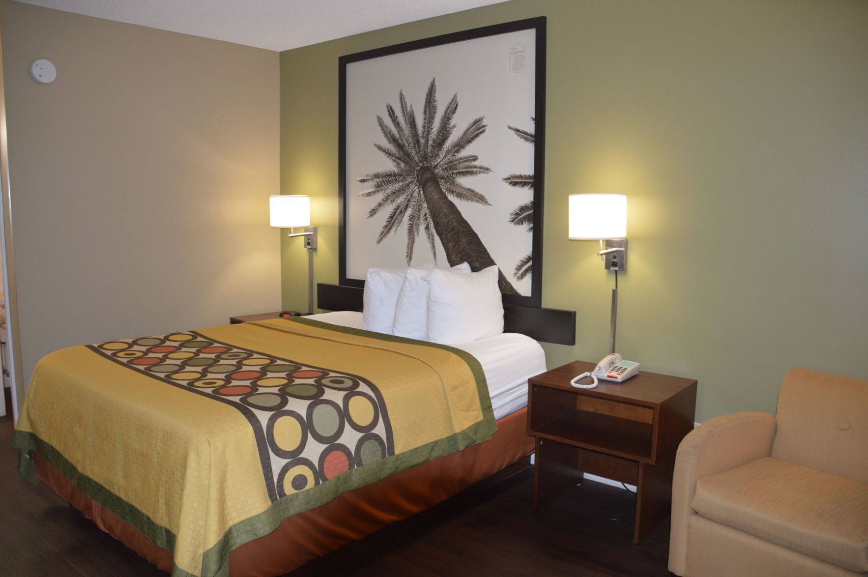 Free cribs/infant beds, free WiFi, bed sheets