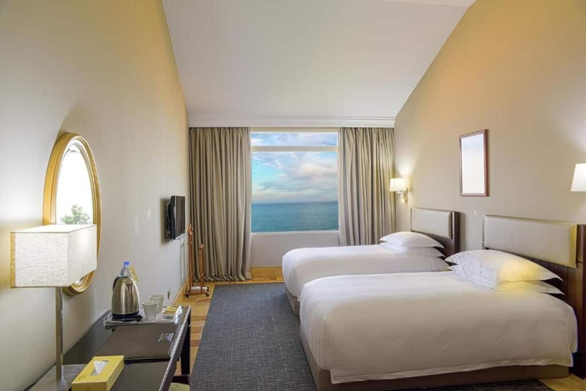 Minibar, két bảo mật tại phòng, bàn, phòng cách âm