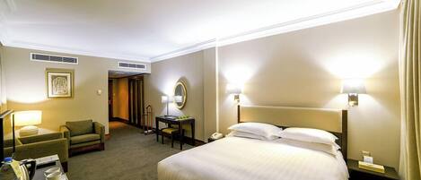 Minibar, in-room safe, desk, soundproofing