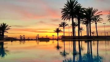 Indoor pool, 2 outdoor pools, pool umbrellas