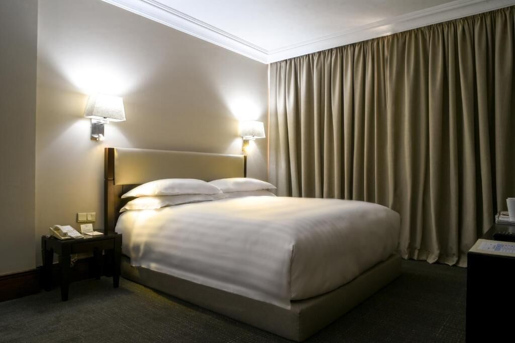 Minibar, in-room safe, desk, soundproofing