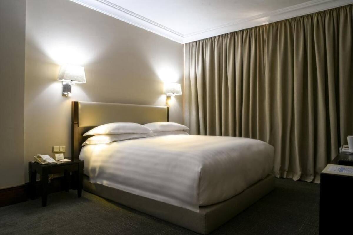 Minibar, két bảo mật tại phòng, bàn, phòng cách âm