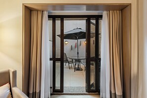 Suite, 1 habitación | Ropa de cama de alta calidad, colchones con acolchado adicional, minibar