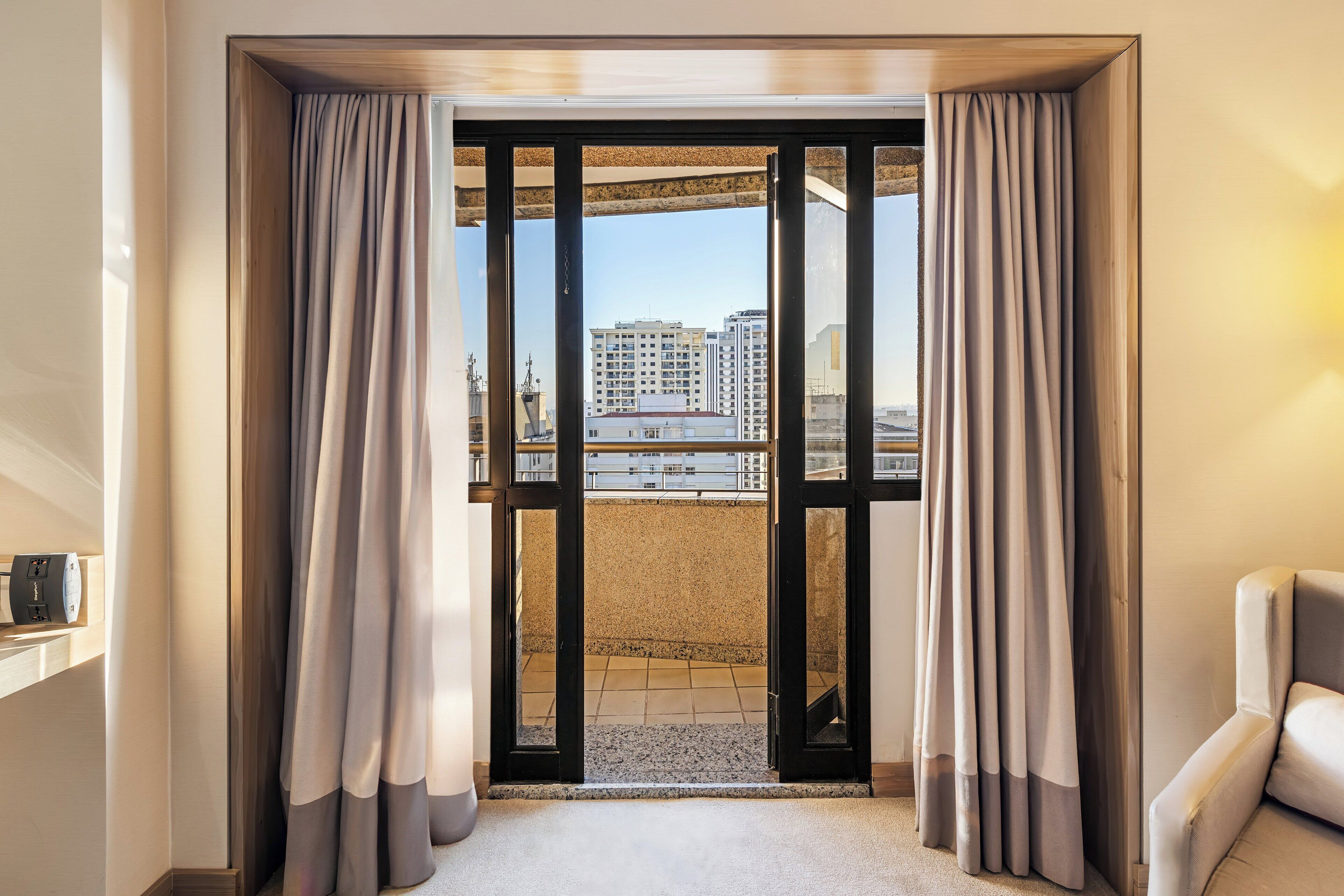 Literie de qualité supérieure, surmatelas, minibar