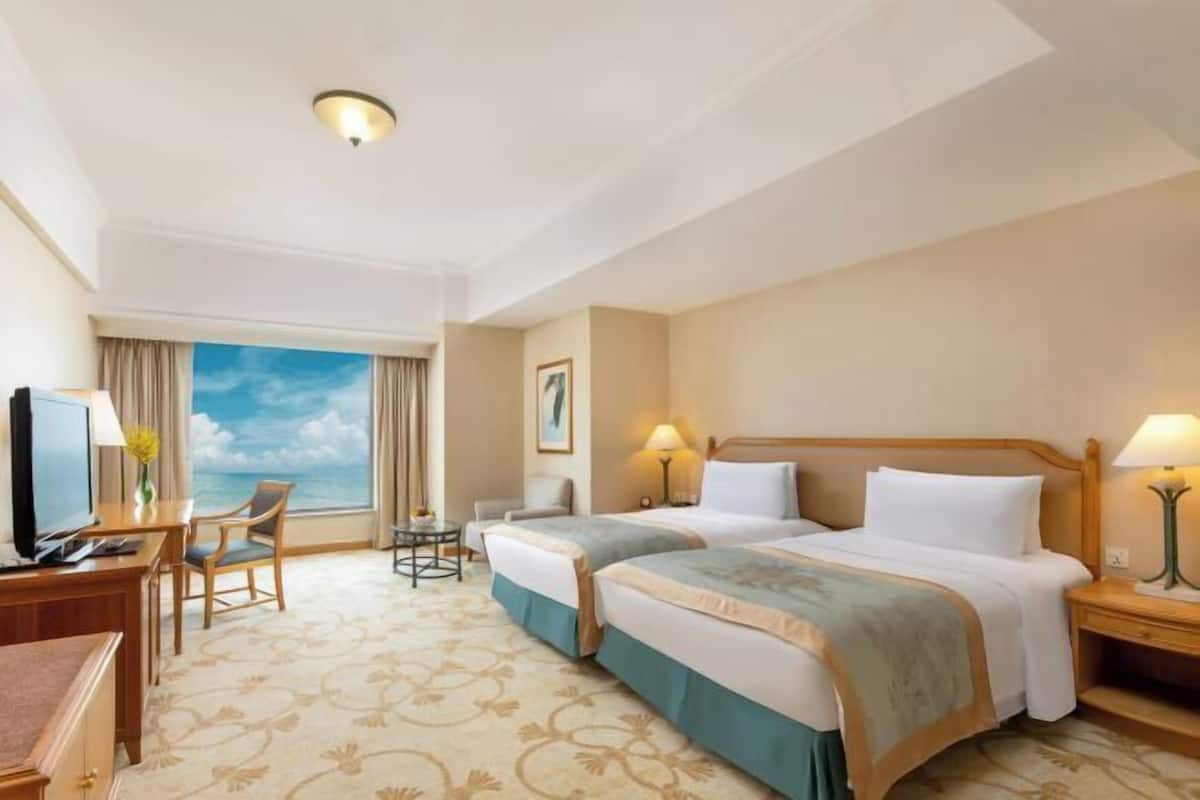 Minibar, in-room safe, desk, blackout curtains