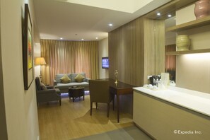 Living area - Imperial Palace Suites (Quezon City)