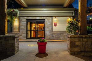 Exterior - Comfort Inn Mont Laurier (Mont-Laurier)