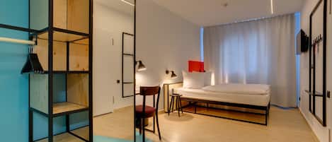 Chambre classique double | Bureau, systĂšme dâinsonorisation, accĂšs au Wi-Fi (inclus)