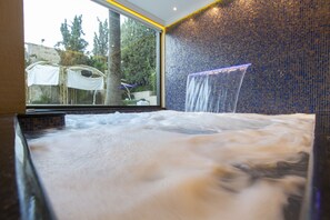 Salle de soins pour les couples, sauna, bain de vapeur, soins du corps