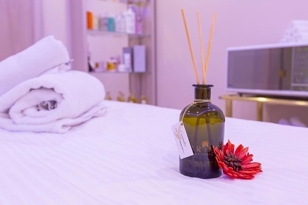 Couples treatment rooms, sauna, steam room, body treatments, mud baths