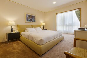 Quarto casal ou duplo executivo | Lençóis italianos Frette, roupas de cama premium, edredons de pluma