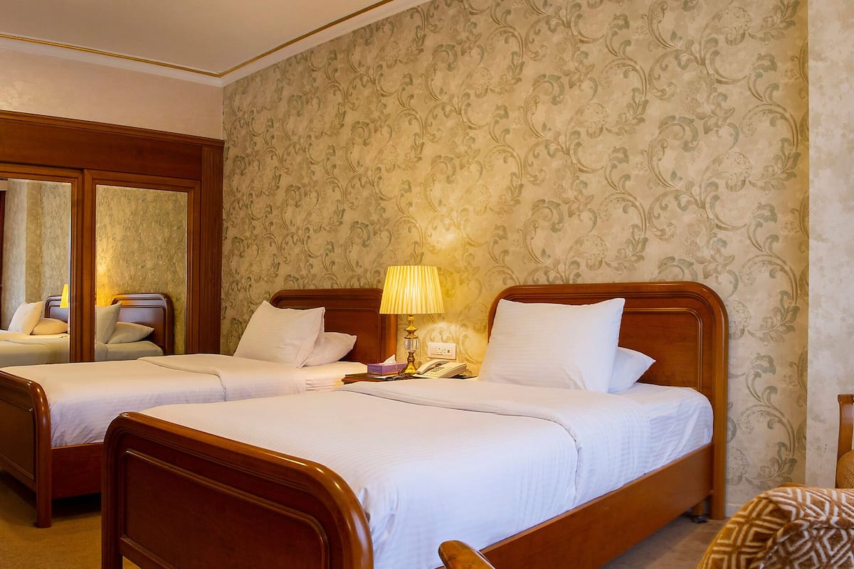 Frette Italian sheets, premium bedding, down duvets, memory-foam beds