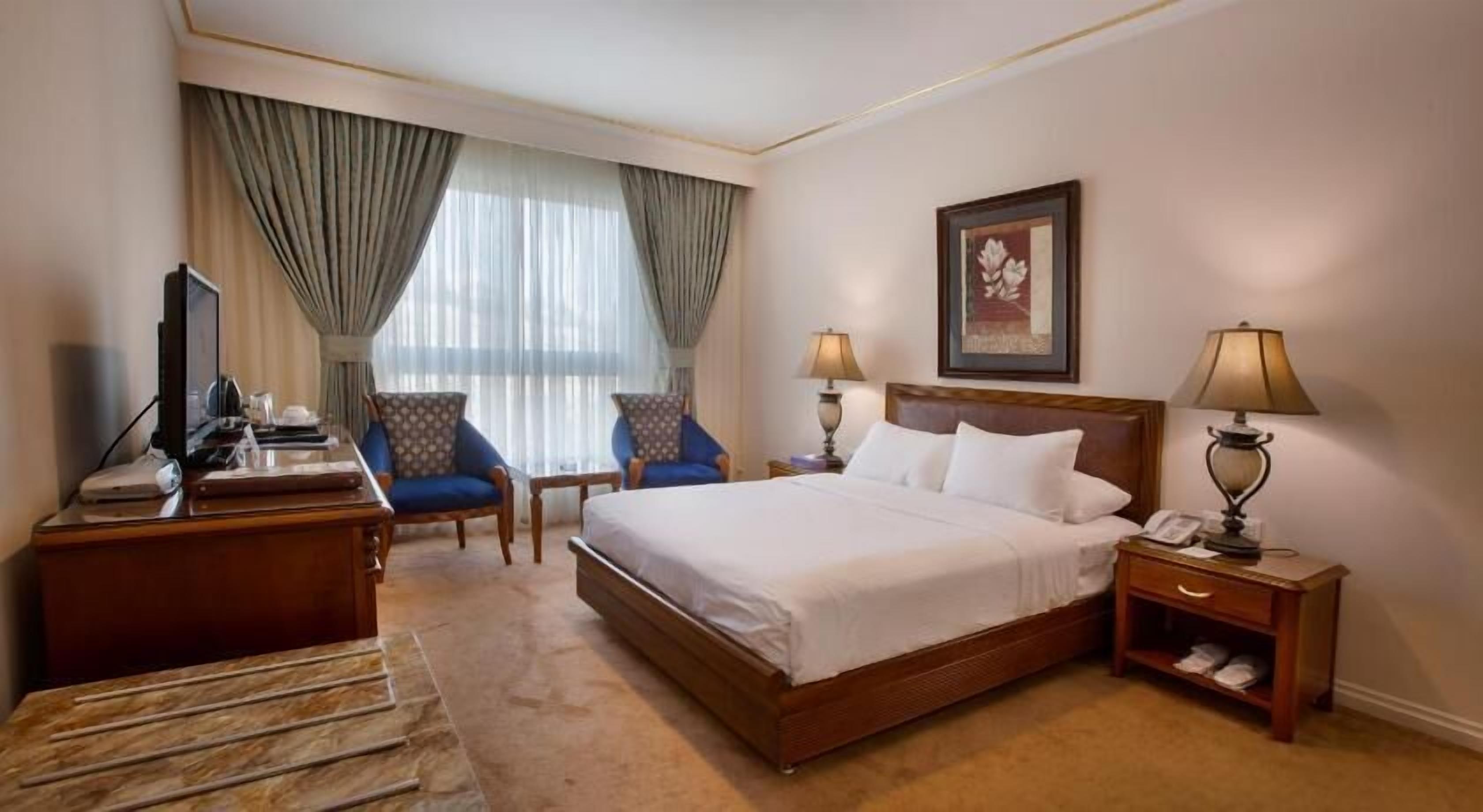 Frette Italian sheets, premium bedding, down duvets, memory-foam beds