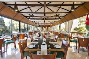 2 restaurants; breakfast, lunch, dinner, and brunch served - Amman International (Amman)