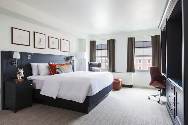 1 bedroom, premium bedding, pillowtop beds, desk