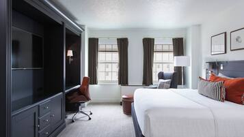 1 bedroom, premium bedding, pillow-top beds, desk