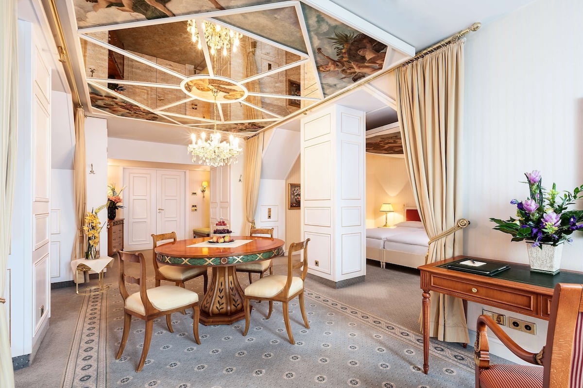 1 bedroom, hypo-allergenic bedding, in-room safe, desk