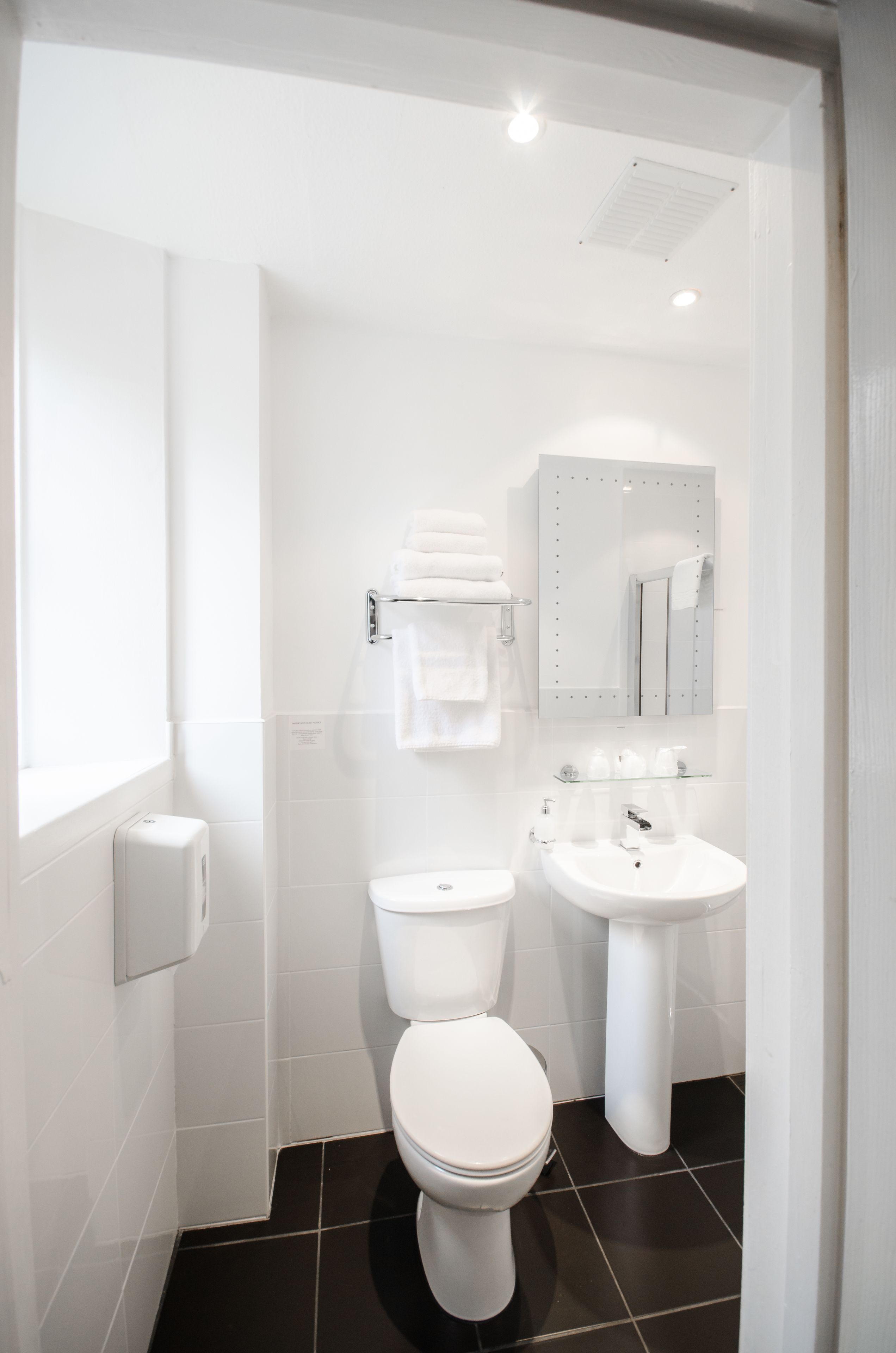 twin room | bathroom | free toiletries, hair dryer, towels