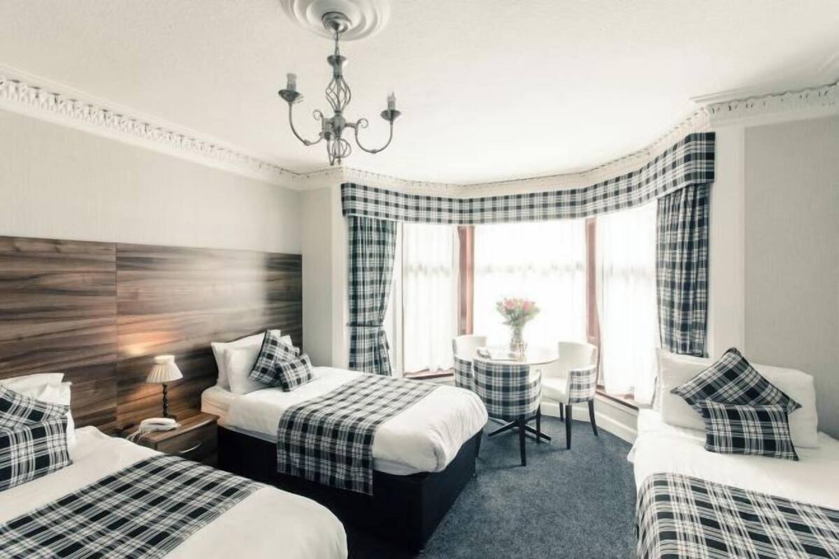 Iron/ironing board, free WiFi, bed sheets