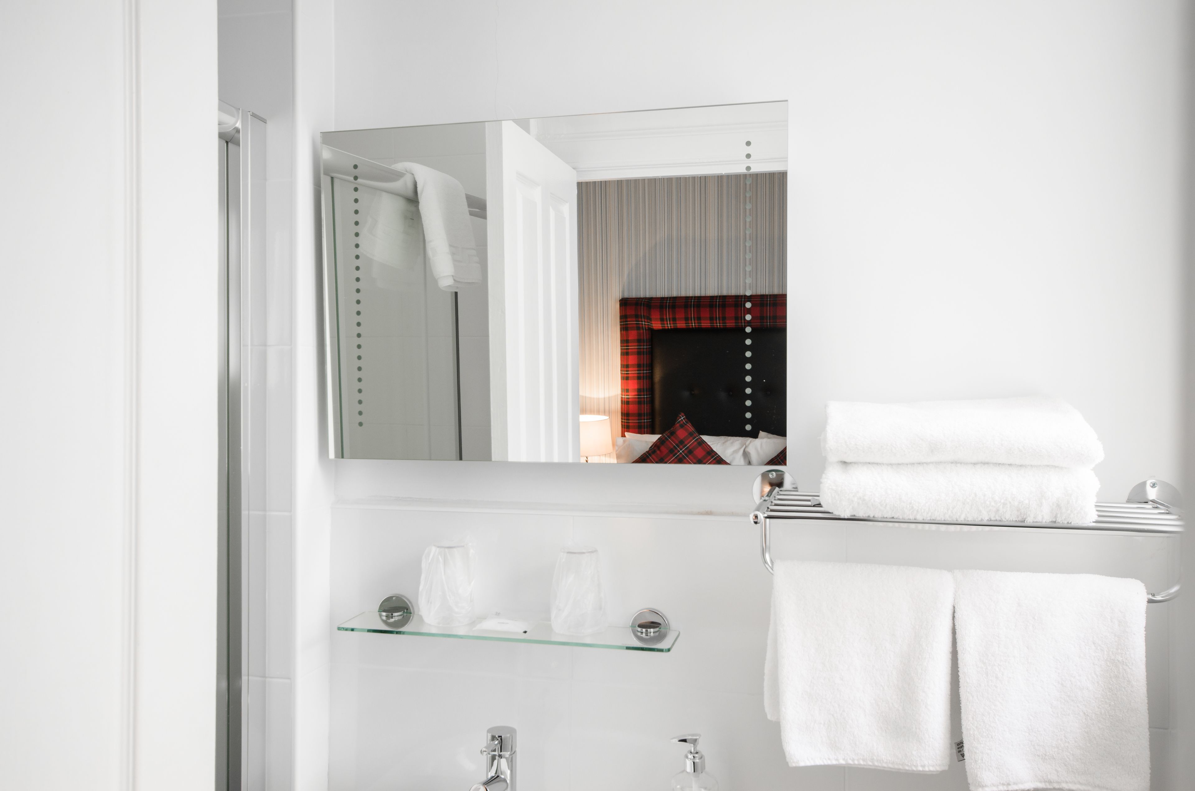 double room | bathroom | free toiletries, hair dryer, towels