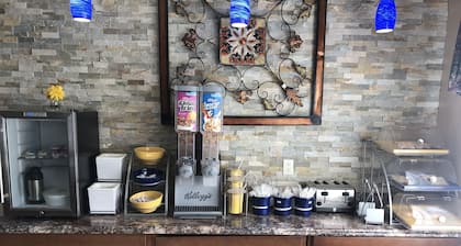 Days Inn by Wyndham Columbus