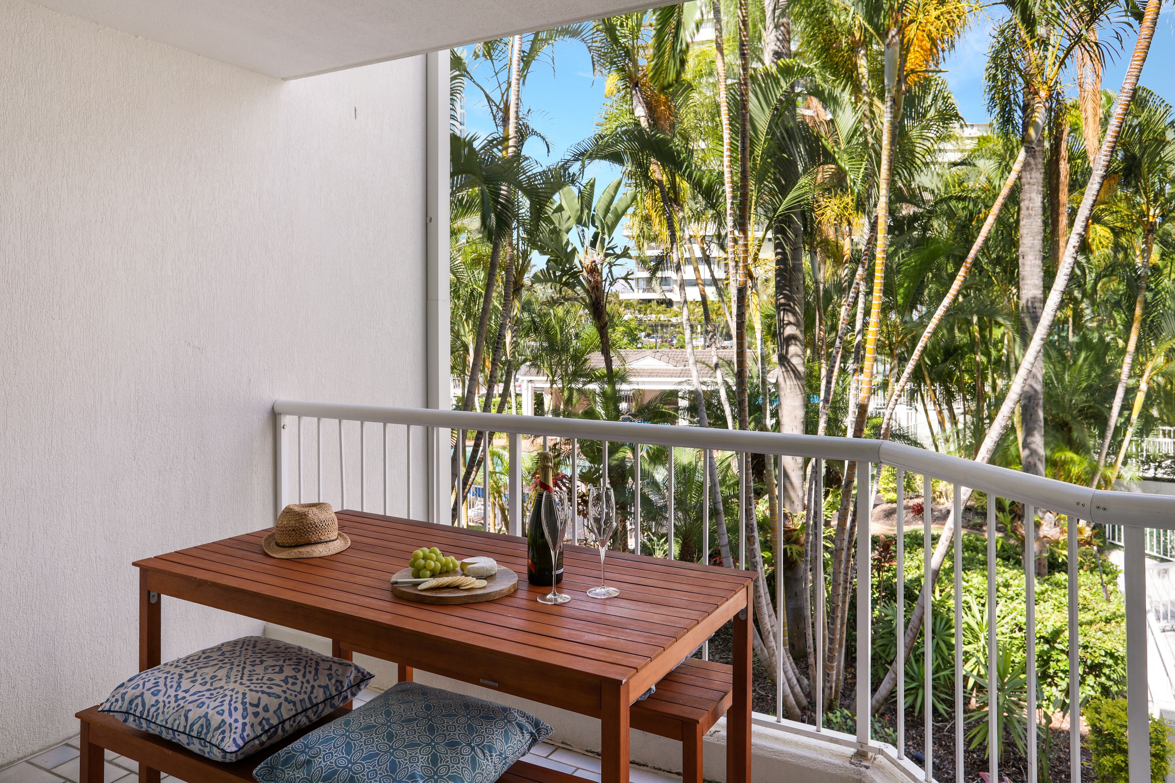 2 Bedroom Apartment | Terrace/patio