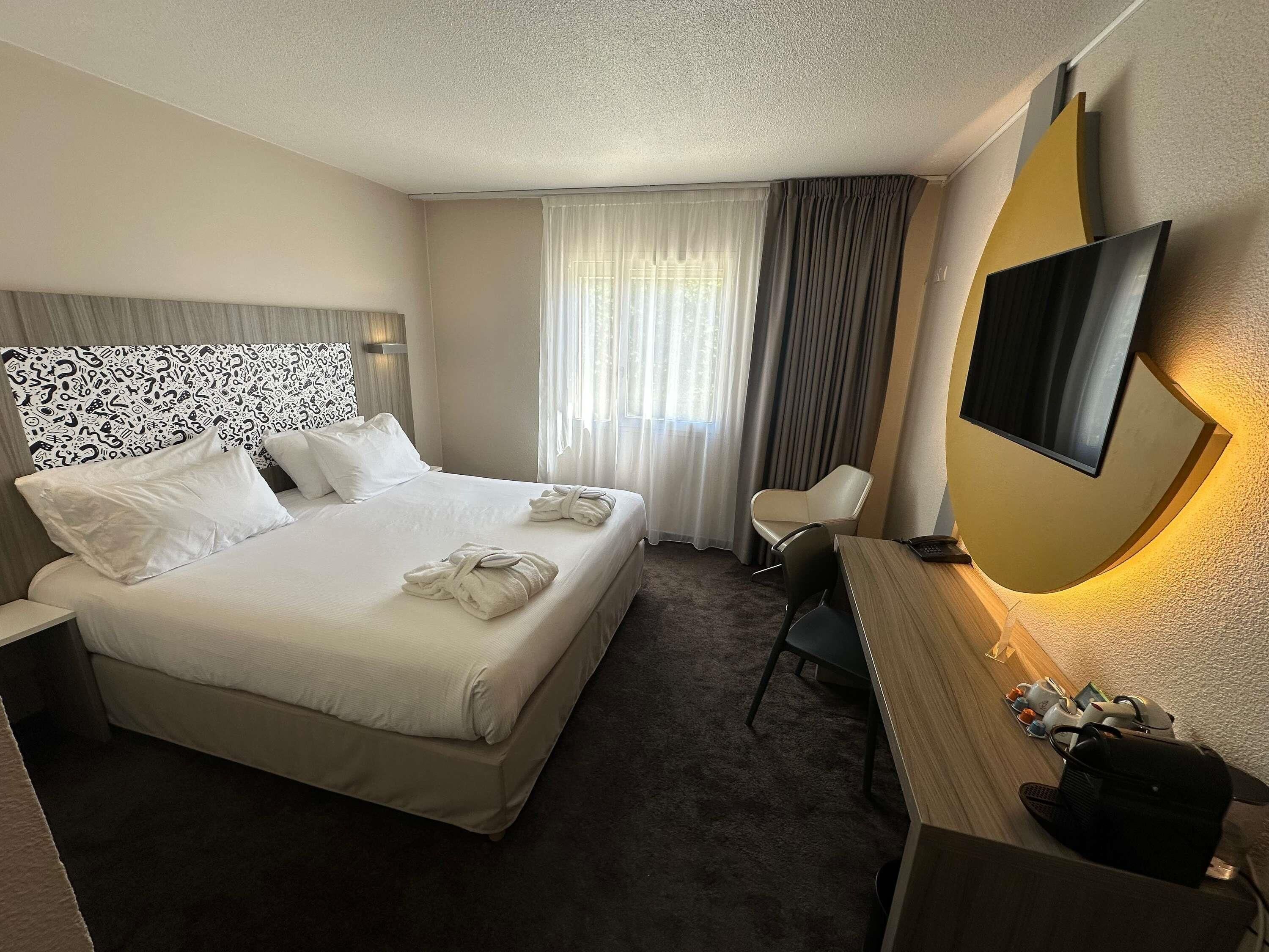Comfort Room, 1 Double Bed | Premium bedding, in-room safe, desk, blackout drapes