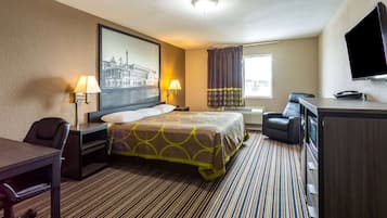 Kamer, 1 kingsize bed, toegankelijk voor mindervaliden, niet-roken (Mobility, Roll-In Shower) | Een bureau, extra bedden, gratis wifi, beddengoed