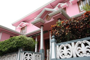 Fachada del alojamiento