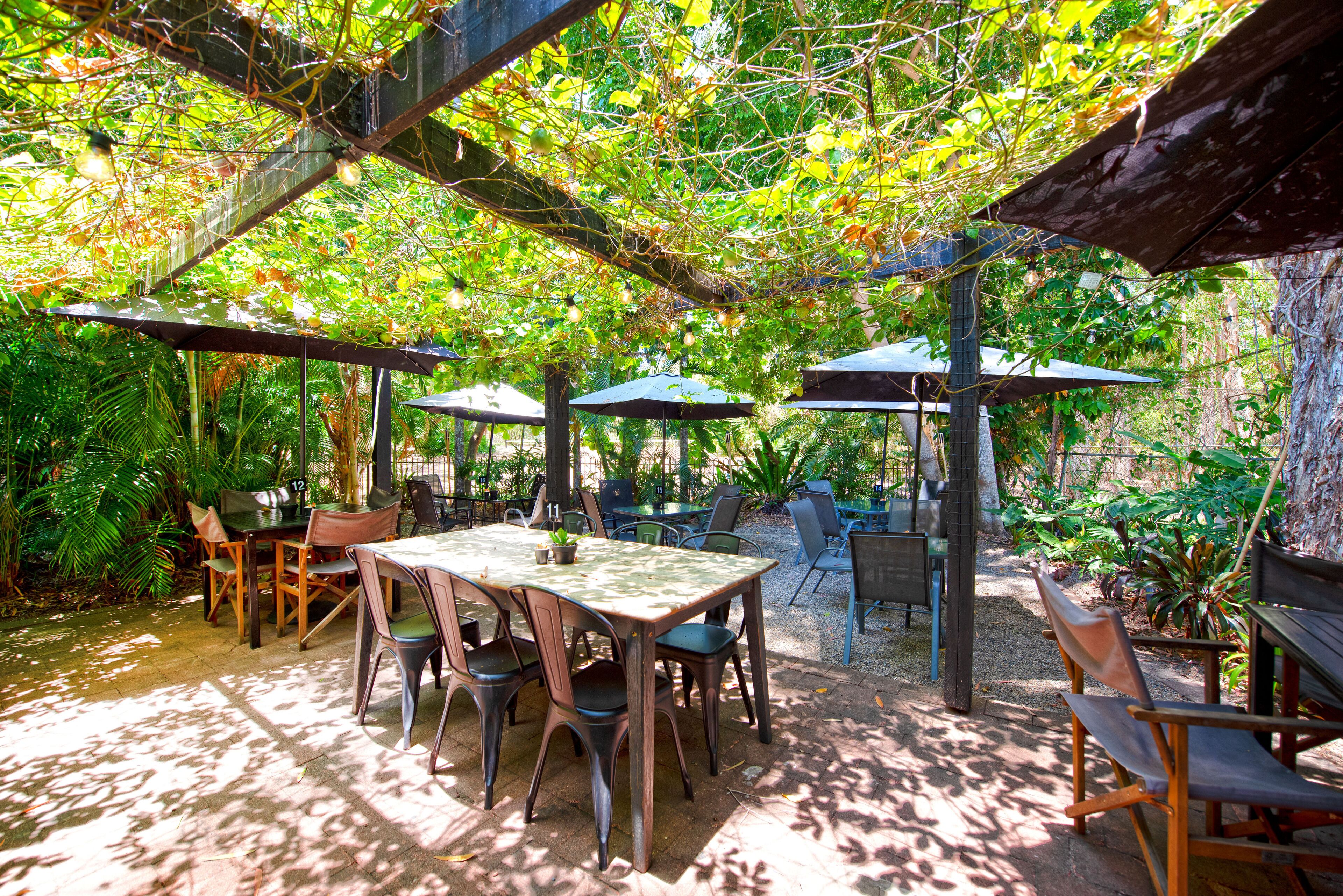 Golden Sands Beachfront Apartment Resort — image 18