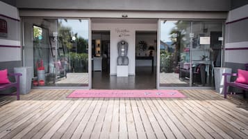 EntrĂ©e de lâhĂ©bergement