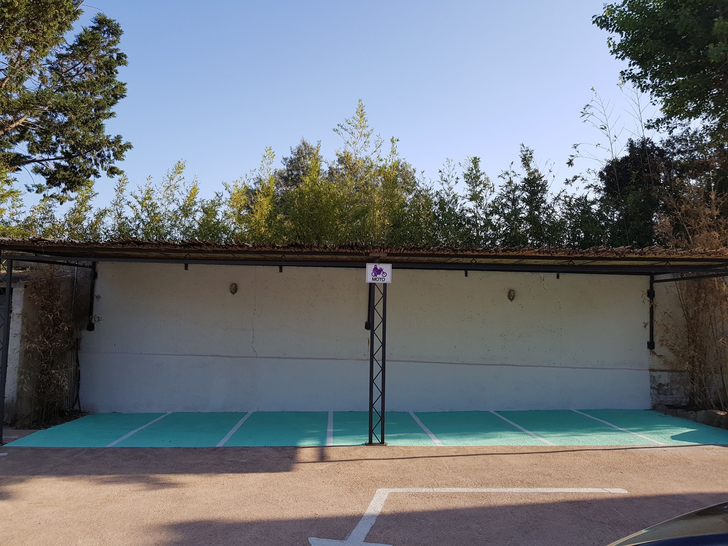 third-party on-site parking