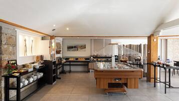 Daily buffet breakfast (EUR 12 per person)