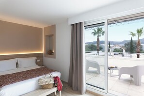 Superior Double Room, Terrace | Premium bedding, Select Comfort beds, minibar, in-room safe