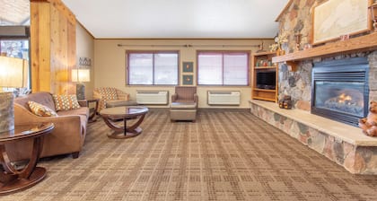 AmericInn by Wyndham Calumet