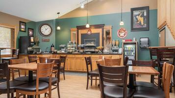 Free daily buffet breakfast