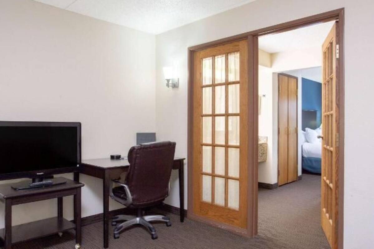 Iron/ironing board, free cots/infant beds, rollaway beds, free WiFi